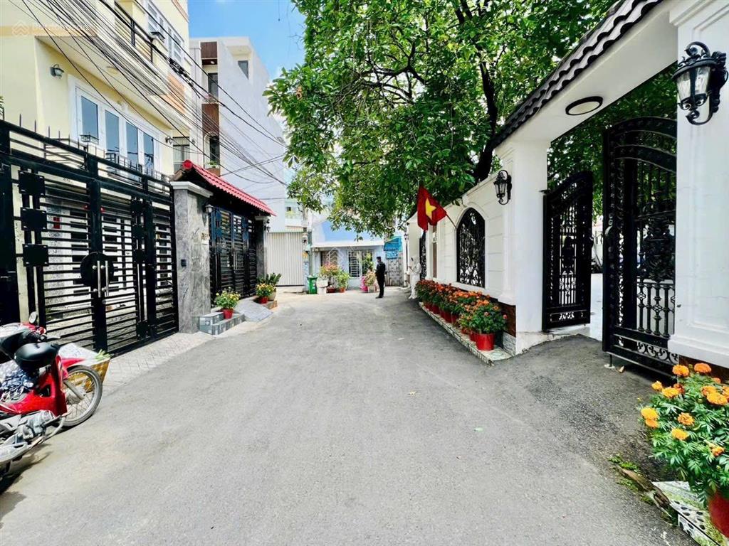 Duy nhất 1 lô chuẩn đẹp tiện xây ở định cư lâu dài, hxh 6m,an ninh. gần kha vạn cân. xd tự do.77m2