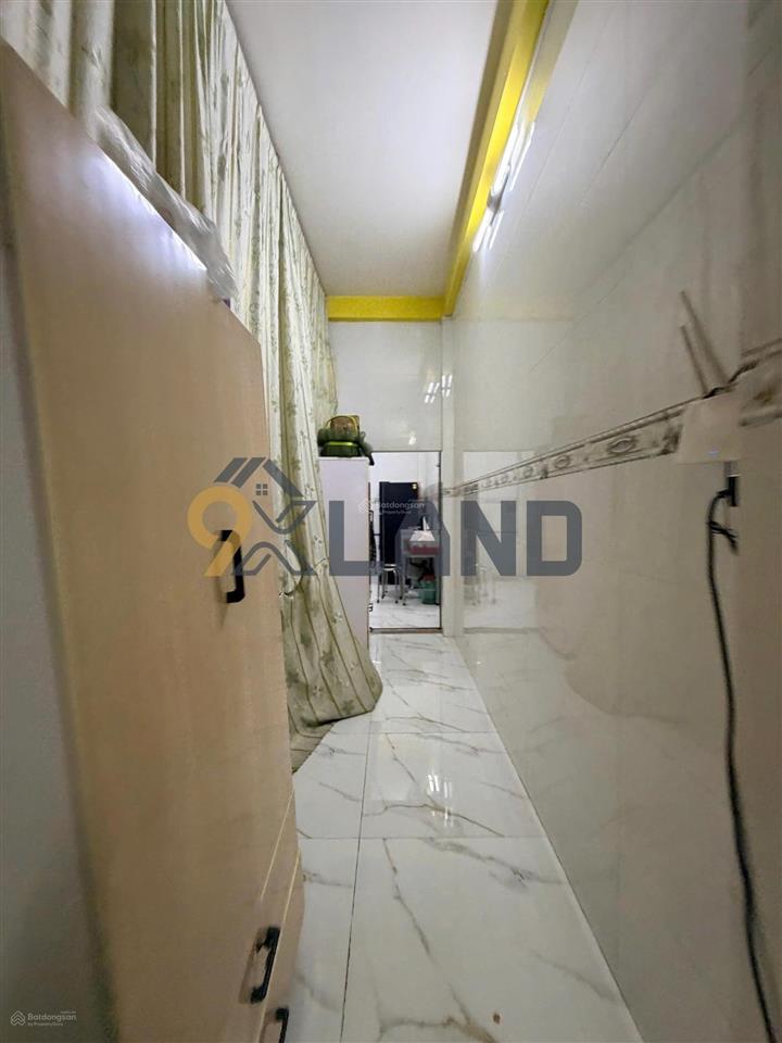 Bán nhà 3 tầng xây kiên cố  hxh thông  gần hoàng diệu 2 76m2. gần công viên cây xanh. còn tl tốt