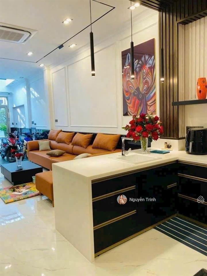 Siêu hot dãy trọ căn góc kd tốt ngay công viên  gần hoàng diệu 2 200m2 ngang 8.78m  xd tự do