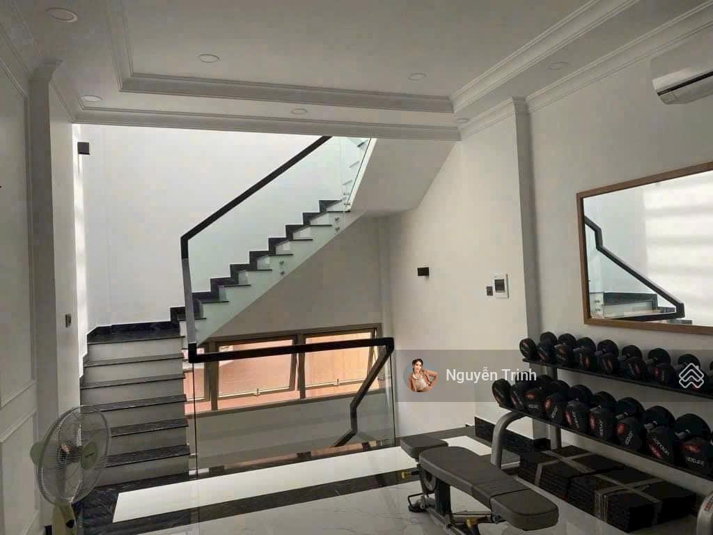 Siêu hot dãy trọ căn góc kd tốt ngay công viên  gần hoàng diệu 2 200m2 ngang 8.78m  xd tự do