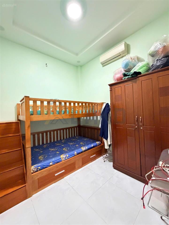 Nhà ngộp bank  vị trí đẹp trung tâm khu dân cư sầm uất  nhà biệt thự mini  200.7m2 ngang 8m,