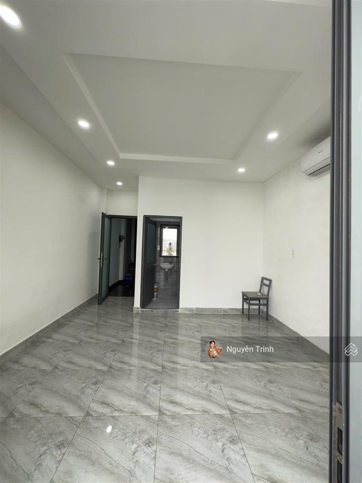 Bán gấp nhà 3tầng mặt tiền kd đường tô vĩnh diện gần vincom ,sẵn dòng tiền tốt 180m2 ngang 9.4m