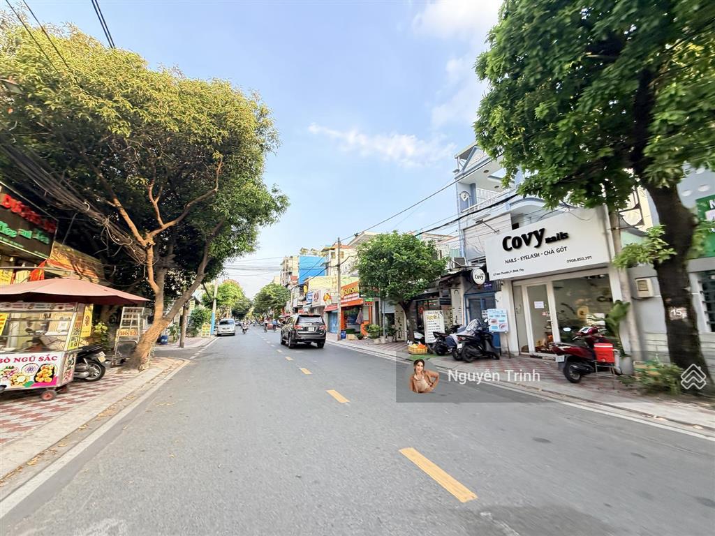 Bán nhà 1 trệt 3 lầu + sân thượng mặt tiền kinh doanh đường hàn thuyên ngay ga metro thủ đức,100m2