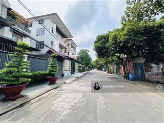 Biệt thự linh xuân 3 tầng 175m2 ngang 12m hiếm có  xây kiên cố, khu dân trí cao.gara ôtô rộng rãi
