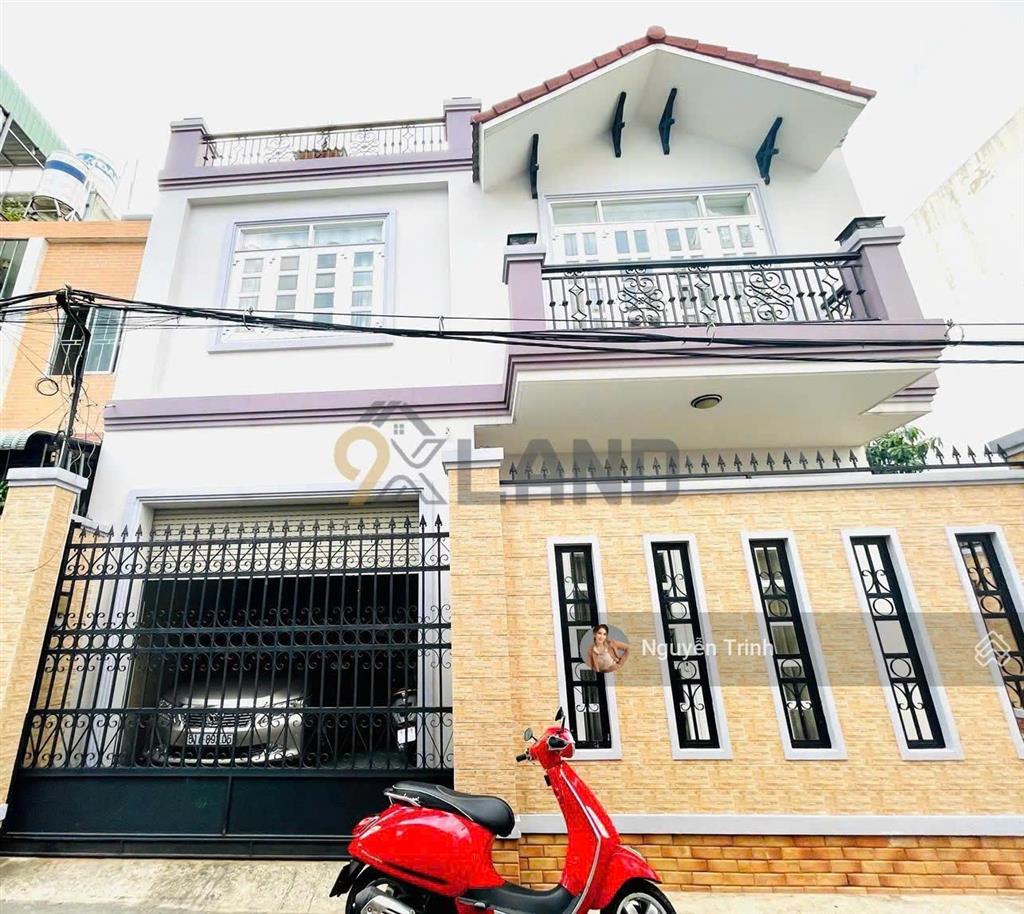 Biệt thự linh xuân 3 tầng 175m2 ngang 12m hiếm có  xây kiên cố, khu dân trí cao.gara ôtô rộng rãi