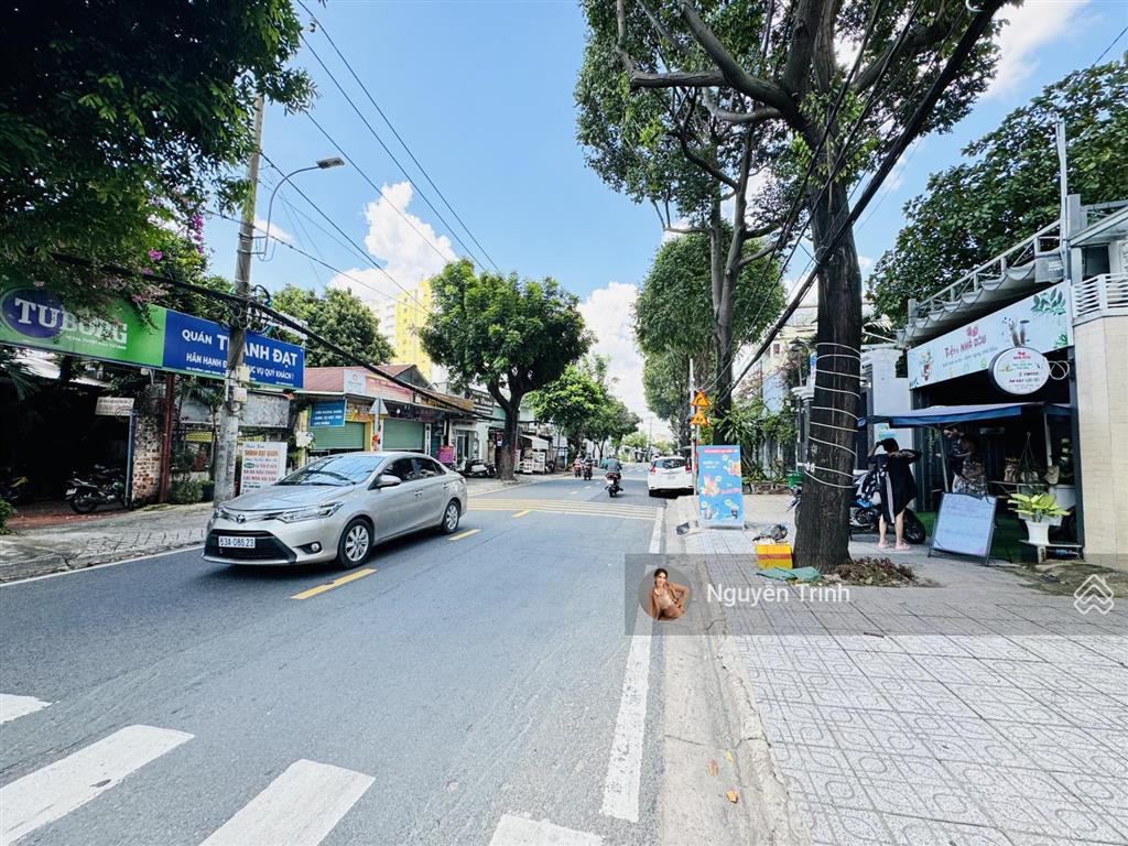 Nhân 3 tài sản,mua gấp chủ đi định cư, đất mặt tiền kd ngay ga metro,vị trí đắc địa,330m2 giá ngộp