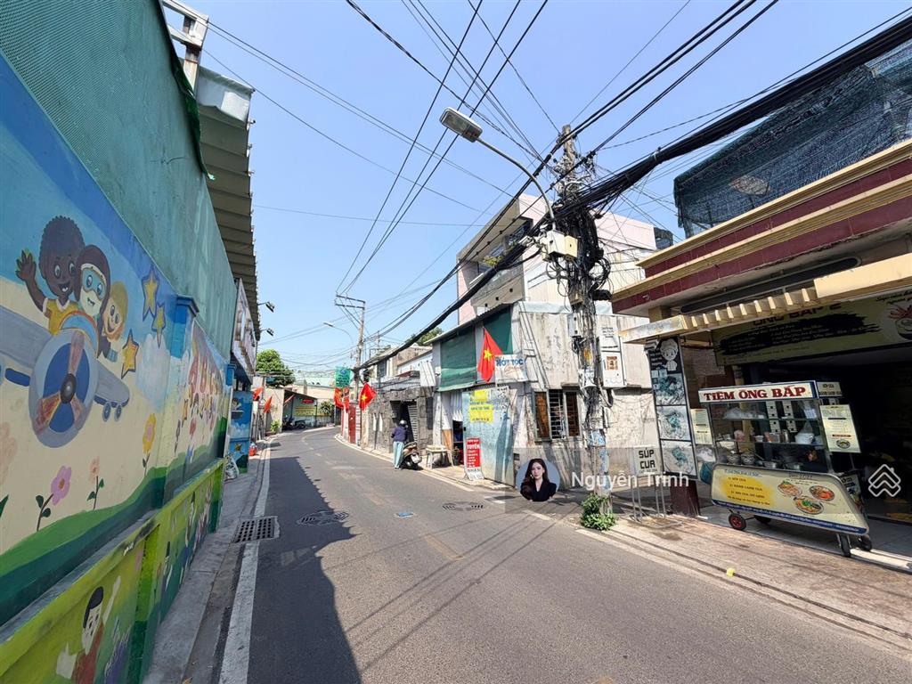 Bán nhà cấp 4 góc 3 mặt tiền kinh doanh tấp nập đường số 2 gần lê văn việt  dt 65m2 ngang 6,8m