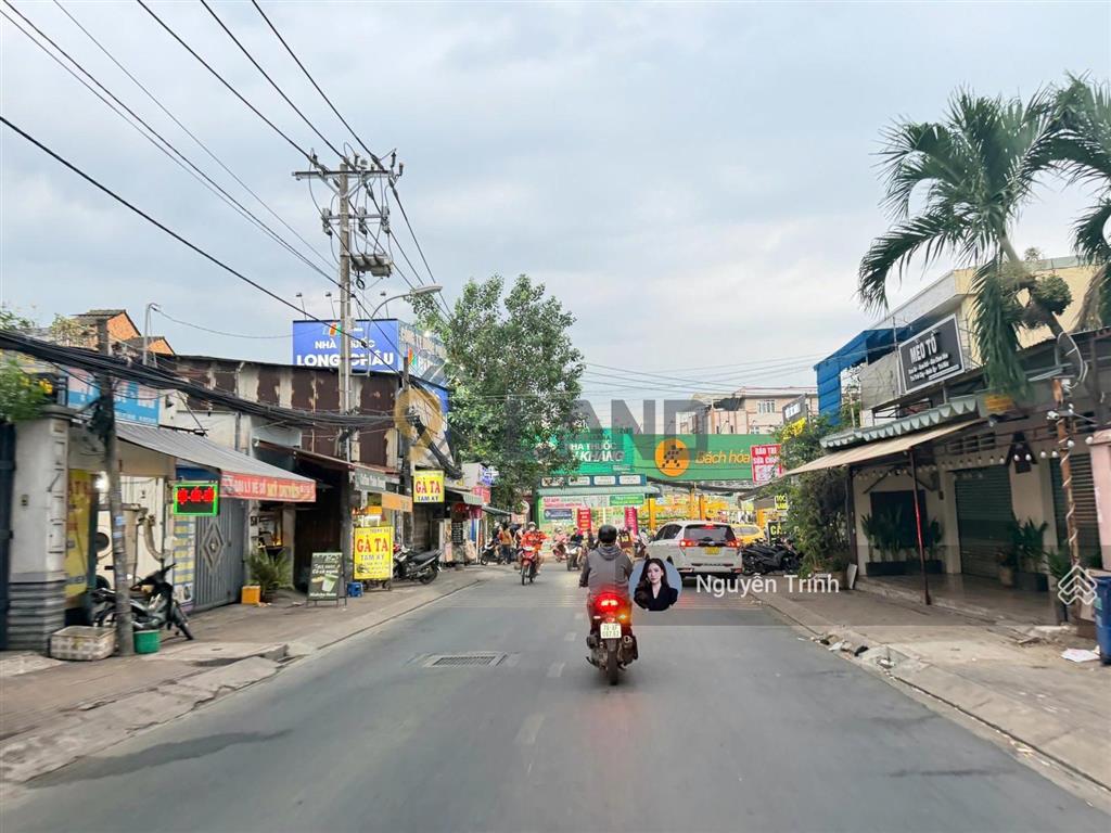 Bán nhà cấp 4 góc 3 mặt tiền kinh doanh tấp nập đường số 2 gần lê văn việt  dt 65m2 ngang 6,8m