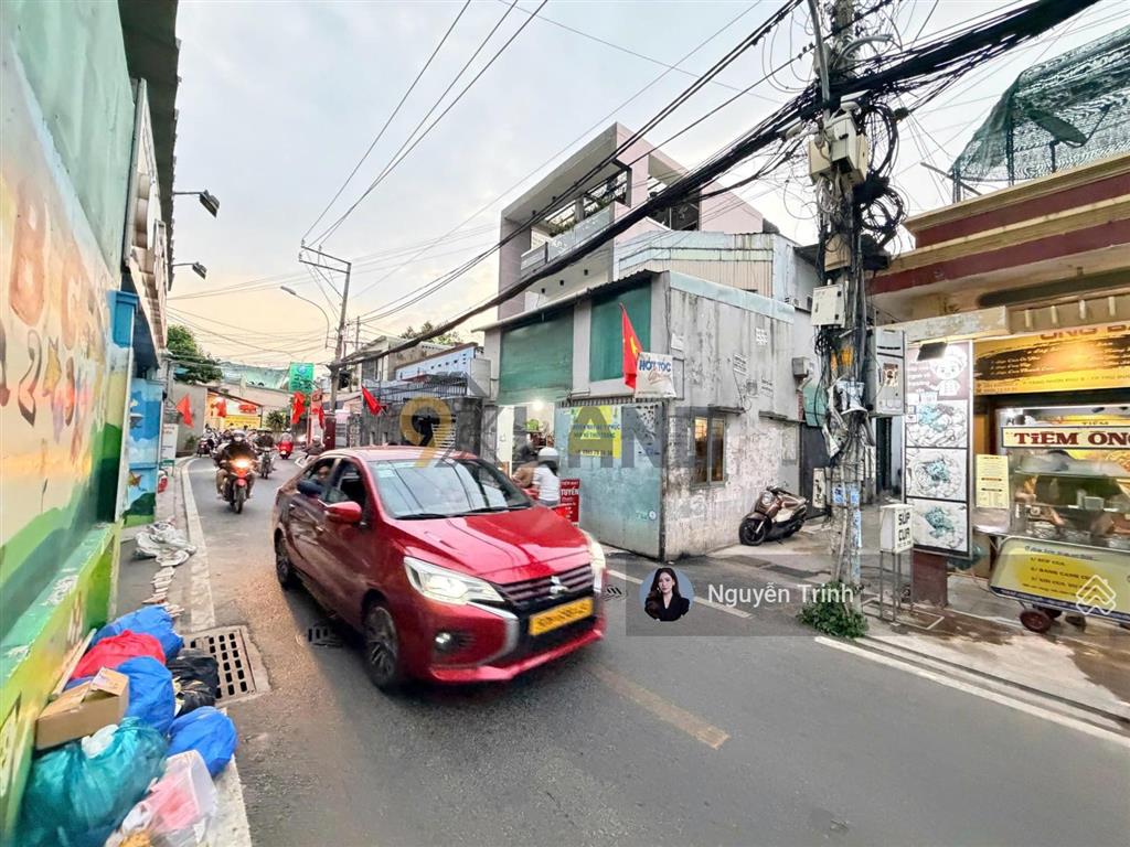 Bán nhà cấp 4 góc 3 mặt tiền kinh doanh tấp nập đường số 2 gần lê văn việt  dt 65m2 ngang 6,8m