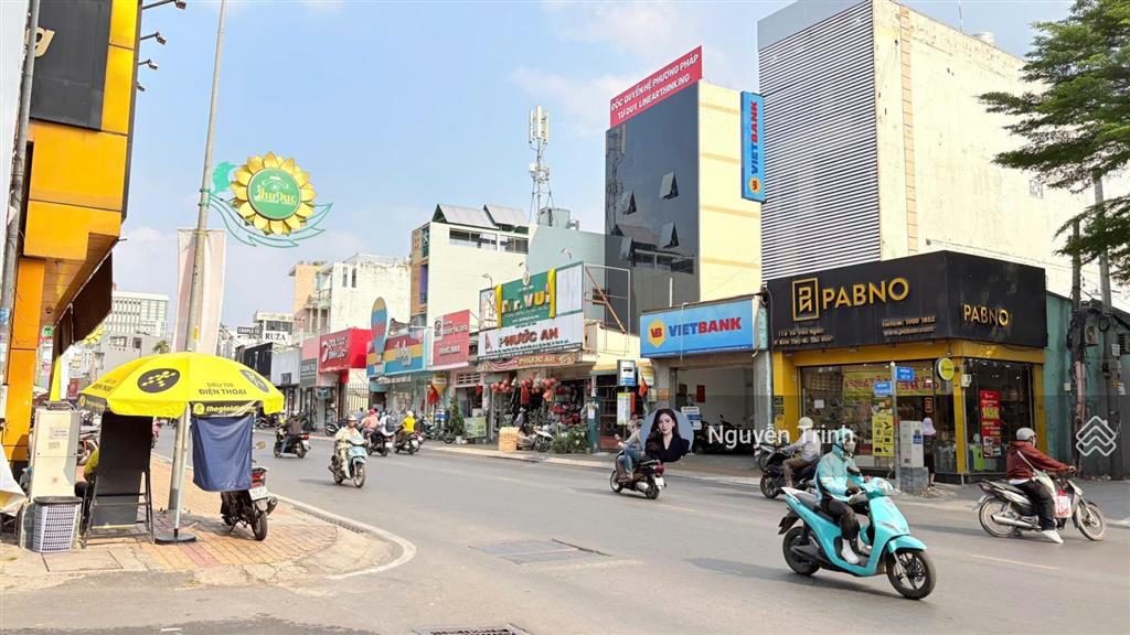 Quỹ đất mặt tiền siêu vip  bậc nhất thủ đứcđường võ văn ngân dt 1.000m2 ngang 24,xd cao tầng