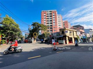 Định cưbán gấp nhà mặt tiền  4 tầng xây tâm huyết tặng nội thất gỗ cao cấp,ngay hoàng diêu 2.