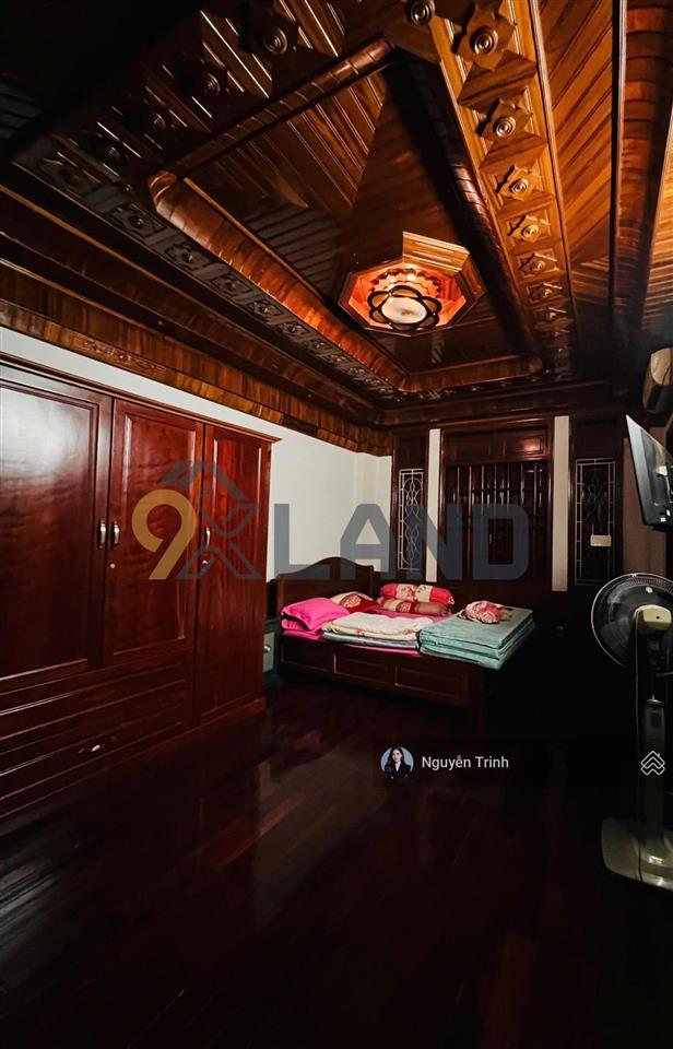 Định cưbán gấp nhà mặt tiền  4 tầng xây tâm huyết tặng nội thất gỗ cao cấp,ngay hoàng diêu 2.