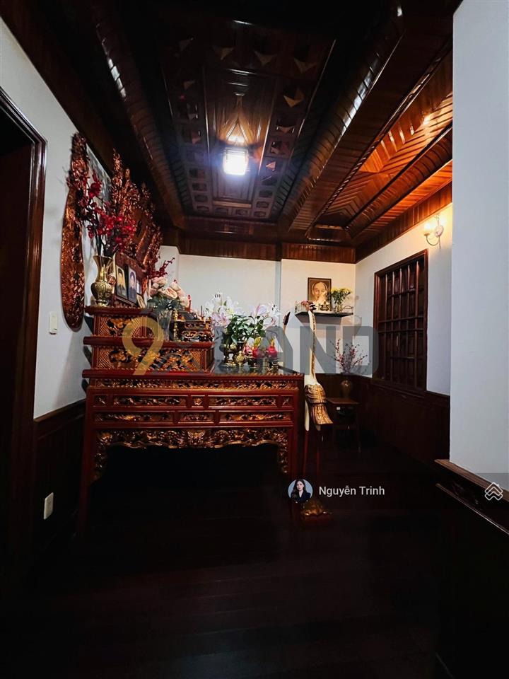 Định cưbán gấp nhà mặt tiền  4 tầng xây tâm huyết tặng nội thất gỗ cao cấp,ngay hoàng diêu 2.