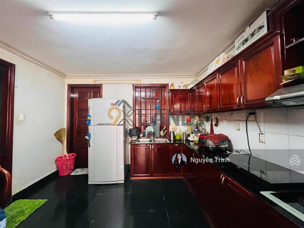 Định cưbán gấp nhà mặt tiền  4 tầng xây tâm huyết tặng nội thất gỗ cao cấp,ngay hoàng diêu 2.