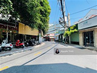 Giảm giá gấp bán  nhà mặt tiền 3 tầng ngay vincom thủ đức võ văn ngân  150m2 ngang 5.5m tl tốt