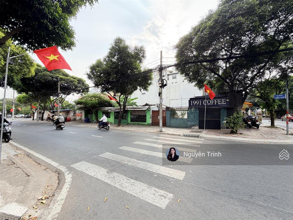 Đất mặt tiền kinh doanh siêu vip đuờng thống nhấtngay ga metro  xd cao tầng building ngang 47m