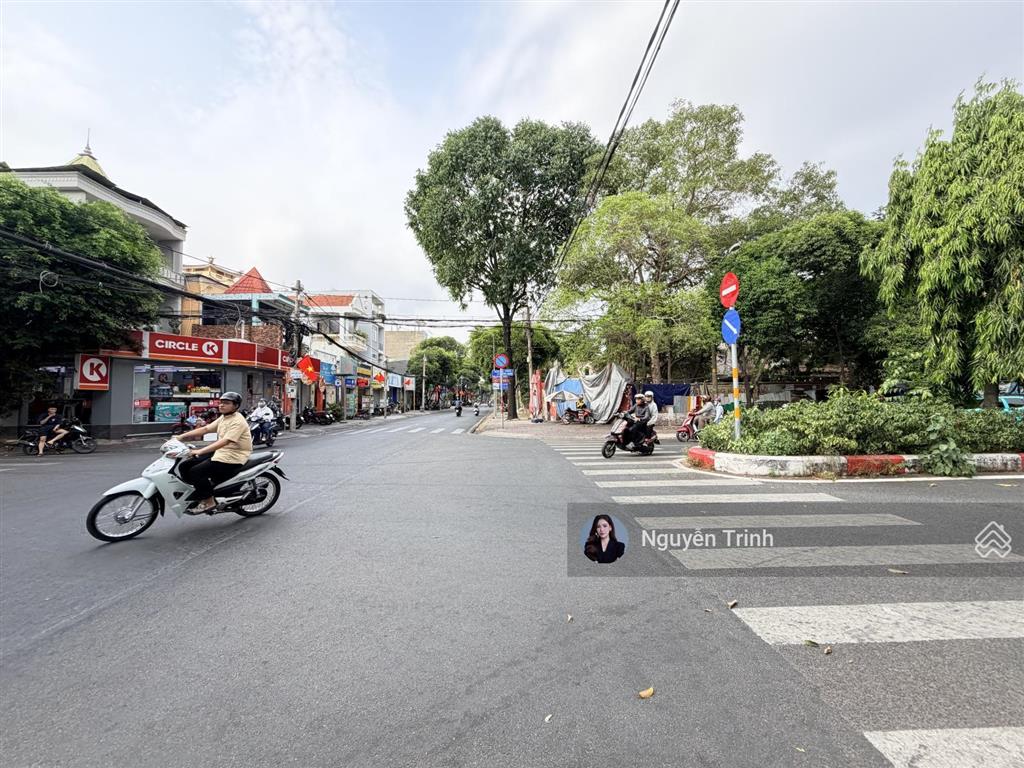 Đất mặt tiền kinh doanh siêu vip đuờng thống nhấtngay ga metro  xd cao tầng building ngang 47m