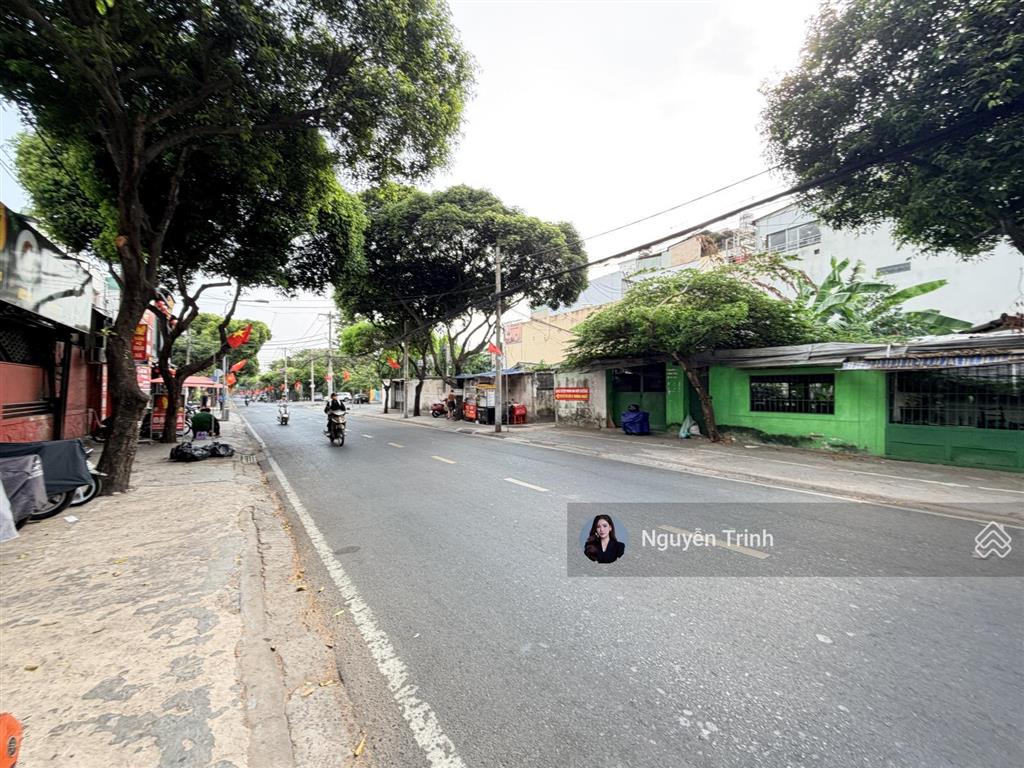 Đất mặt tiền kinh doanh siêu vip đuờng thống nhấtngay ga metro  xd cao tầng building ngang 47m