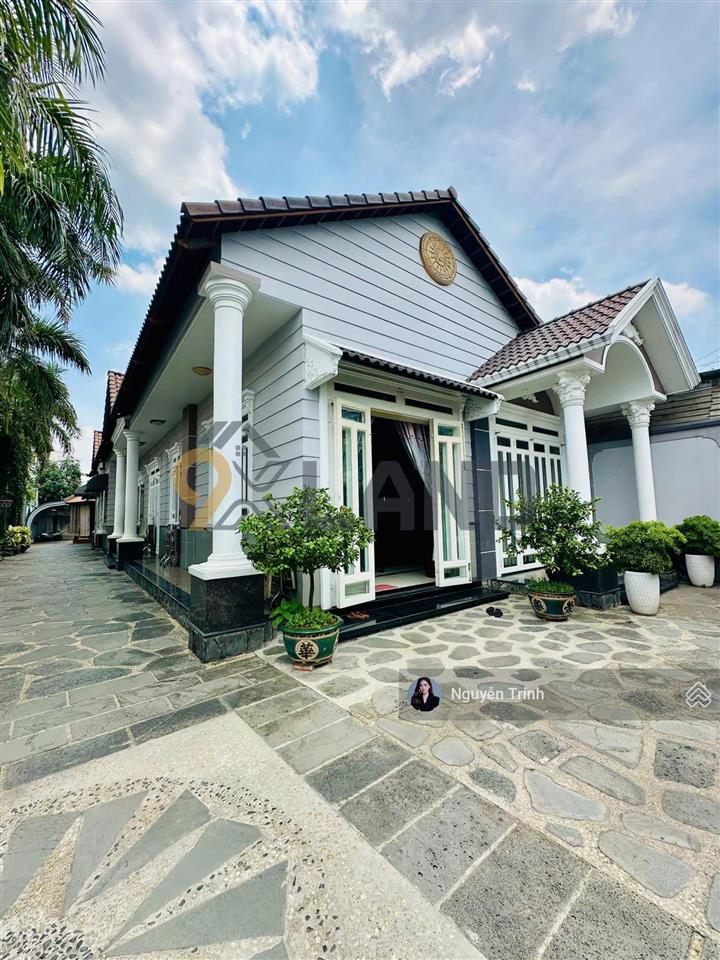 Chỉ 50tr/m2 bán thấp hơn bank định giá có ngay nhà biệt thự vườn đường kha vạn cân,670m2 full thổ