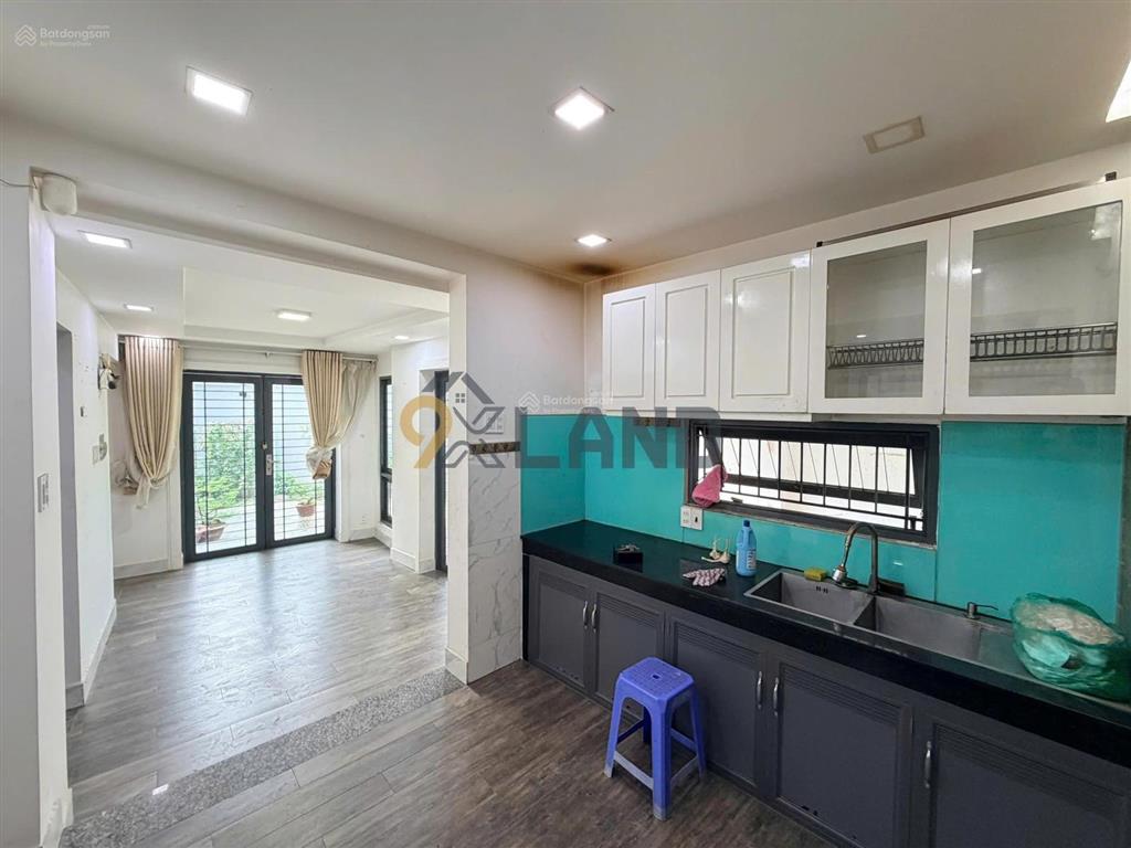 Giảm sâubán gấp nhà mới căn góc 2tầng ngay tô ngọc vândt 140m2,tiện ở,kdoanh văn phòng tốt.còn tl