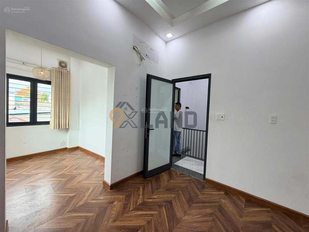 Giảm sâubán gấp nhà mới căn góc 2tầng ngay tô ngọc vândt 140m2,tiện ở,kdoanh văn phòng tốt.còn tl