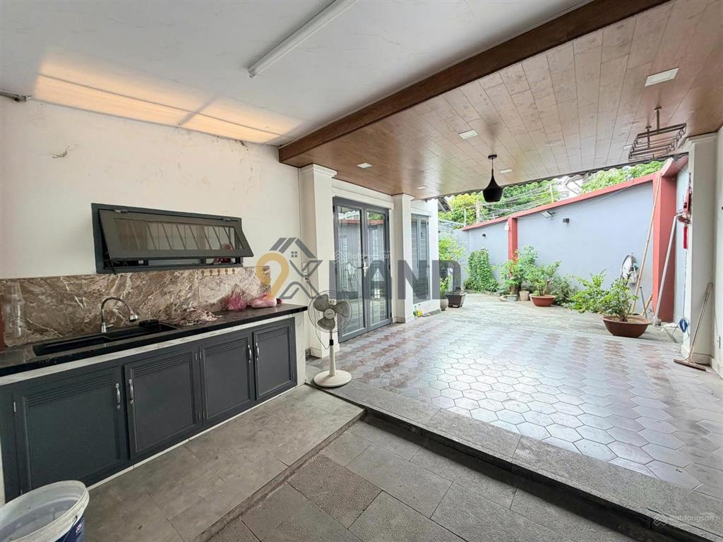 Giảm sâubán gấp nhà mới căn góc 2tầng ngay tô ngọc vândt 140m2,tiện ở,kdoanh văn phòng tốt.còn tl