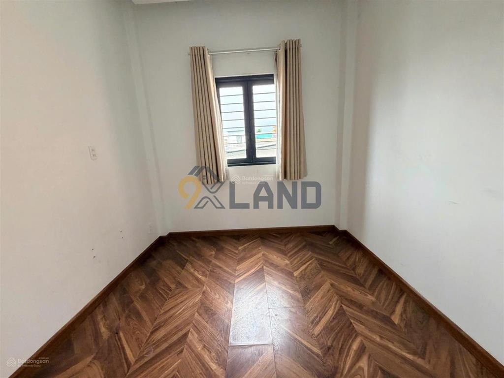 Giảm sâubán gấp nhà mới căn góc 2tầng ngay tô ngọc vândt 140m2,tiện ở,kdoanh văn phòng tốt.còn tl