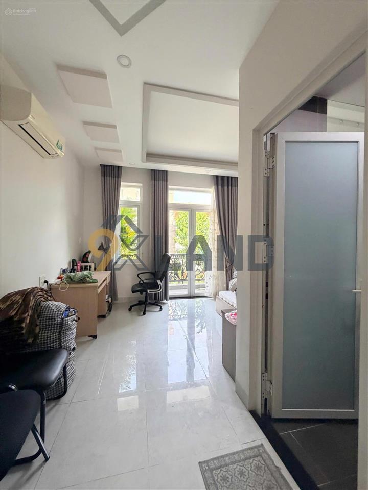 Định cưbán gấp nhà 4 tầng xây tâm huyếttk hiện đại đường rộng 8m dân tríđường đặng văn bi