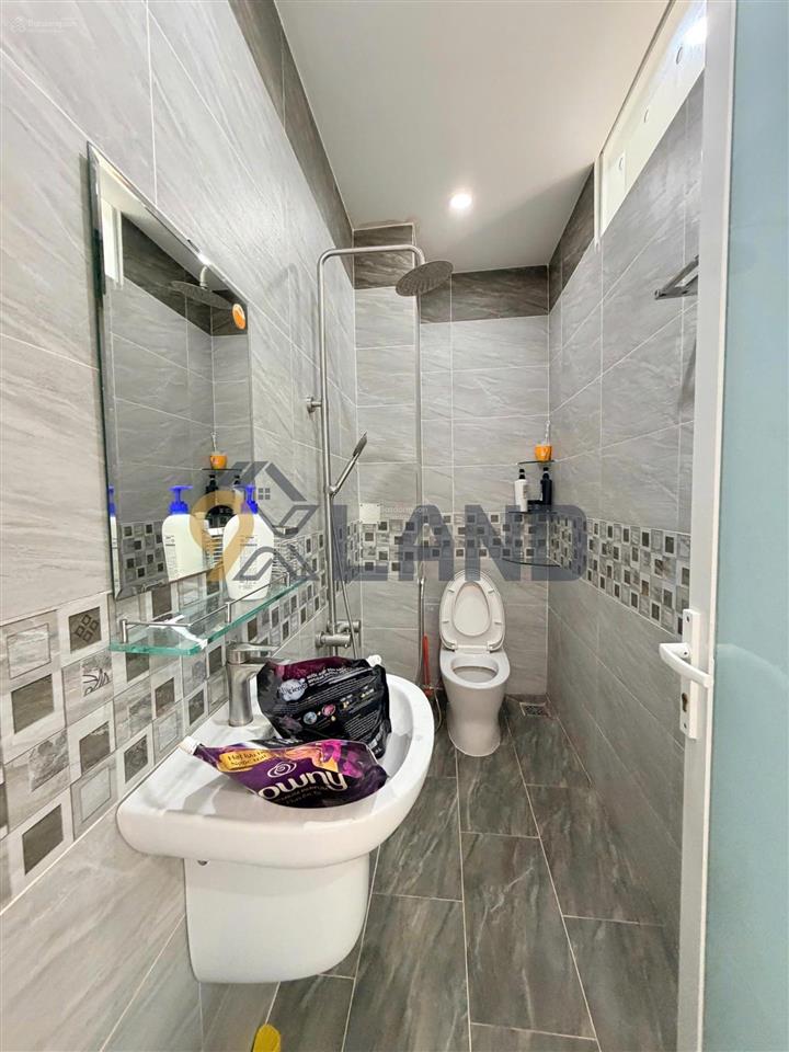 Định cưbán gấp nhà 4 tầng xây tâm huyếttk hiện đại đường rộng 8m dân tríđường đặng văn bi