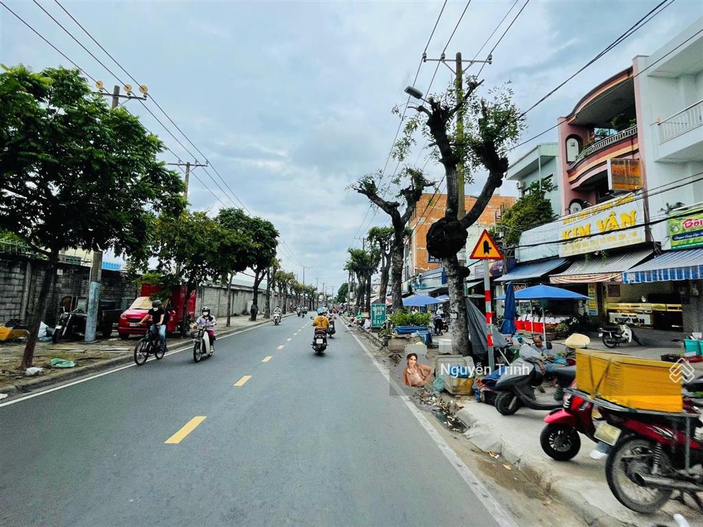 Bán dãy trọ ngay mt đường linh trung, tiện xây mới chdv cao cấp. biệt thự dt 195m2 ngang 9m đẹp