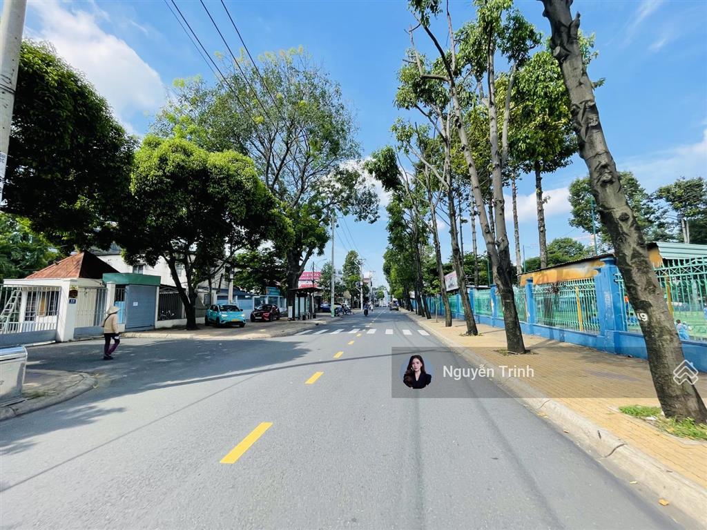 Hàng siêu hiếm  nhà 3 tầng 2 mặt tiền ngay khu hành chính tt thủ đức, 500m2 ngang 20m, full thổ cư