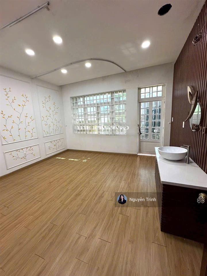 Giảm 3tỷ bán nhà 5tầng mặt tiền vip kdoanh ngay hoàng diệu 2, khai thác dòng tiền tốt spa vphòng