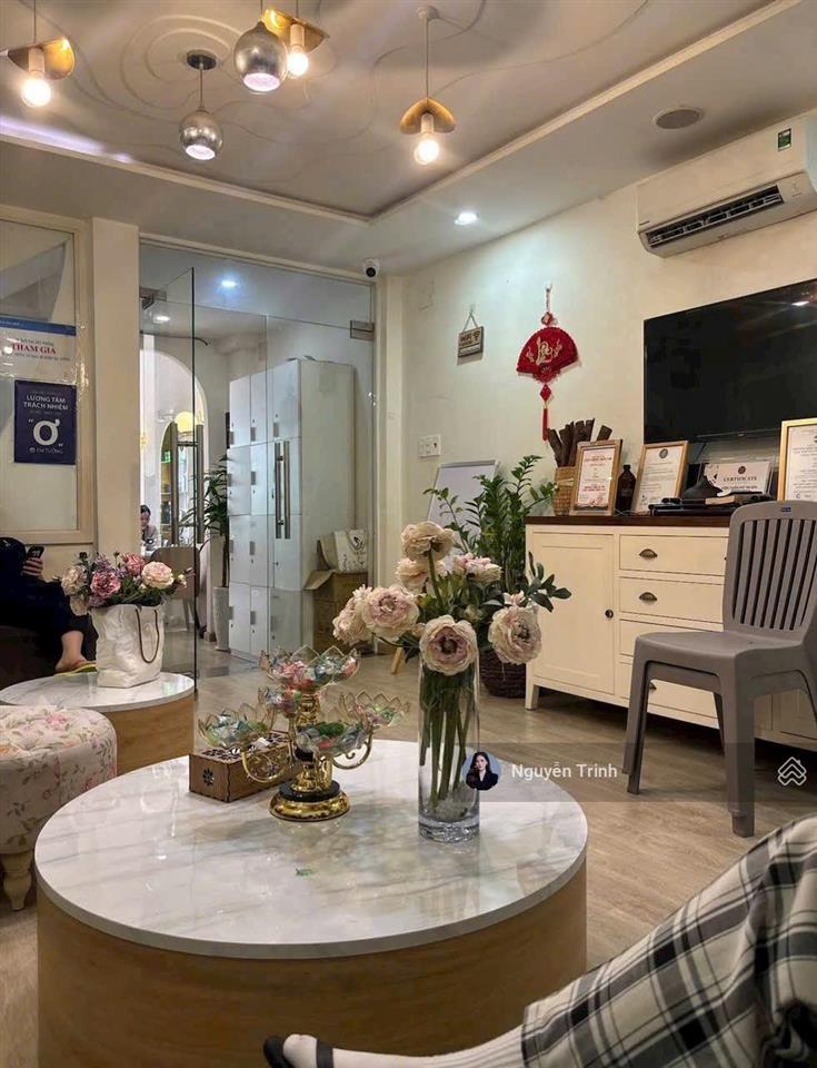 Giảm 3tỷ bán nhà 5tầng mặt tiền vip kdoanh ngay hoàng diệu 2, khai thác dòng tiền tốt spa vphòng