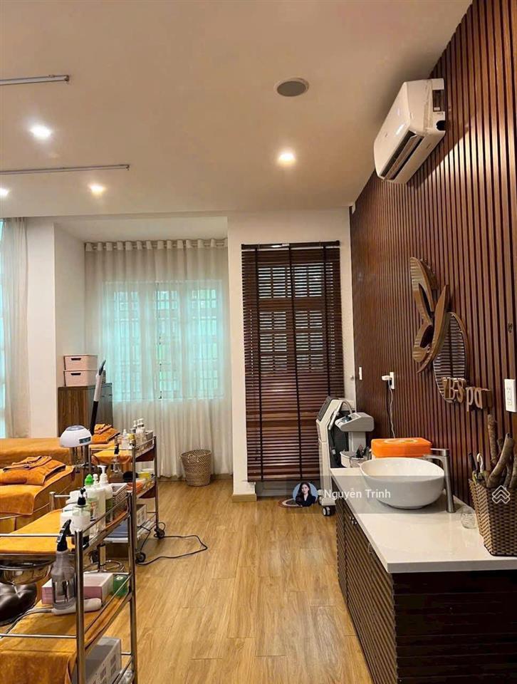 Giảm 3tỷ bán nhà 5tầng mặt tiền vip kdoanh ngay hoàng diệu 2, khai thác dòng tiền tốt spa vphòng
