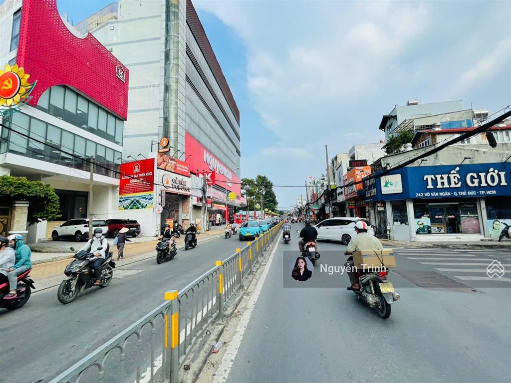 Siêu phẩm đất hiếm bán ngay đuờng võ văn ngântrường đh sư phạm kỹ thuật 90 ngang 6m xd cao tầng