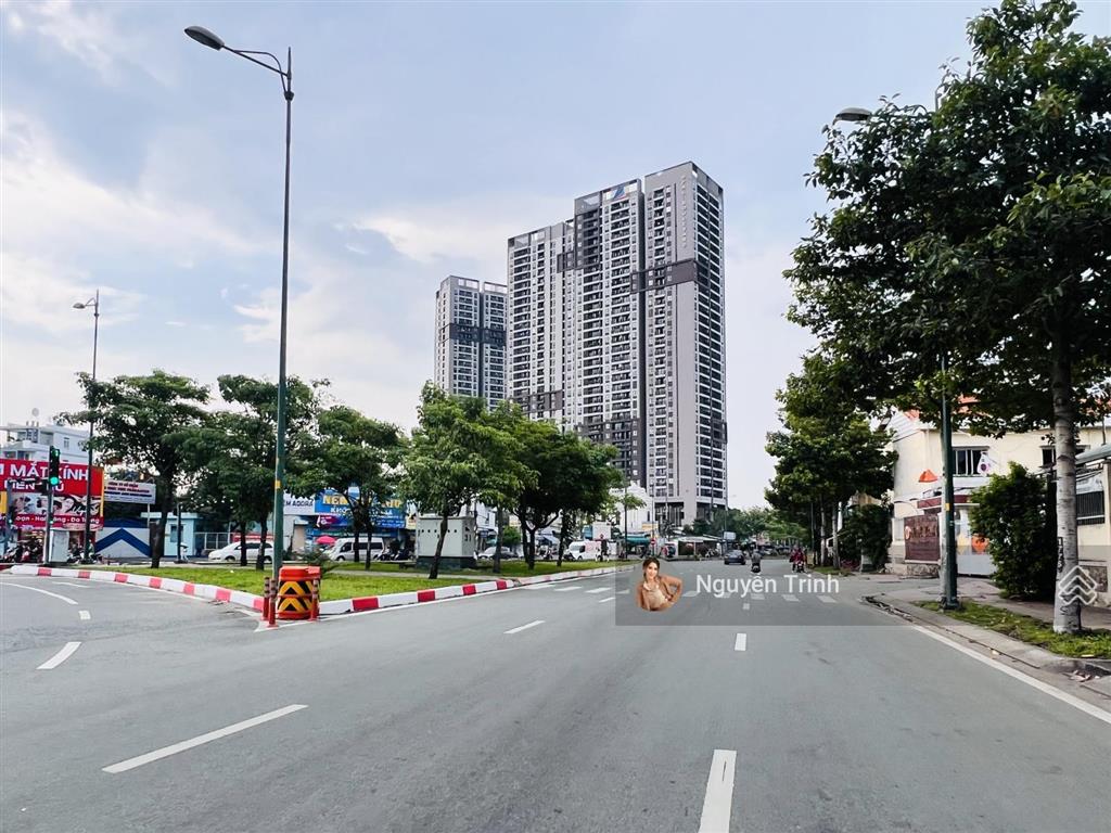 Đất mặt tiền kinh doanh gần phạm văn đồng  90m2 ngang 5m  xd 1hầm 5tầng đường rộng 10m.vuông đẹp