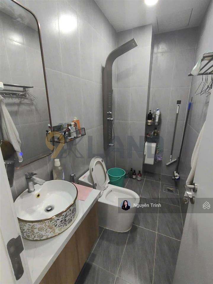 Bán nhà 4 tầng xây kiên cố, tk hiện đại, dân trí, sát mặt tiền đường số 2  dt 80m  ô tô vào nhà