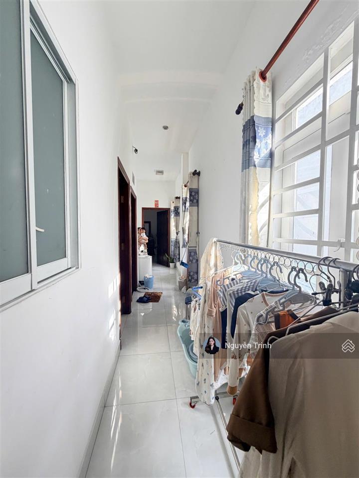 Gấp bán nhà 1 trệt 1 lầu hẻm ô tô  gần lê văn việt  dọn vào ở ngay  82.1m2 ngang 5.5m, hơn 5 tỷ