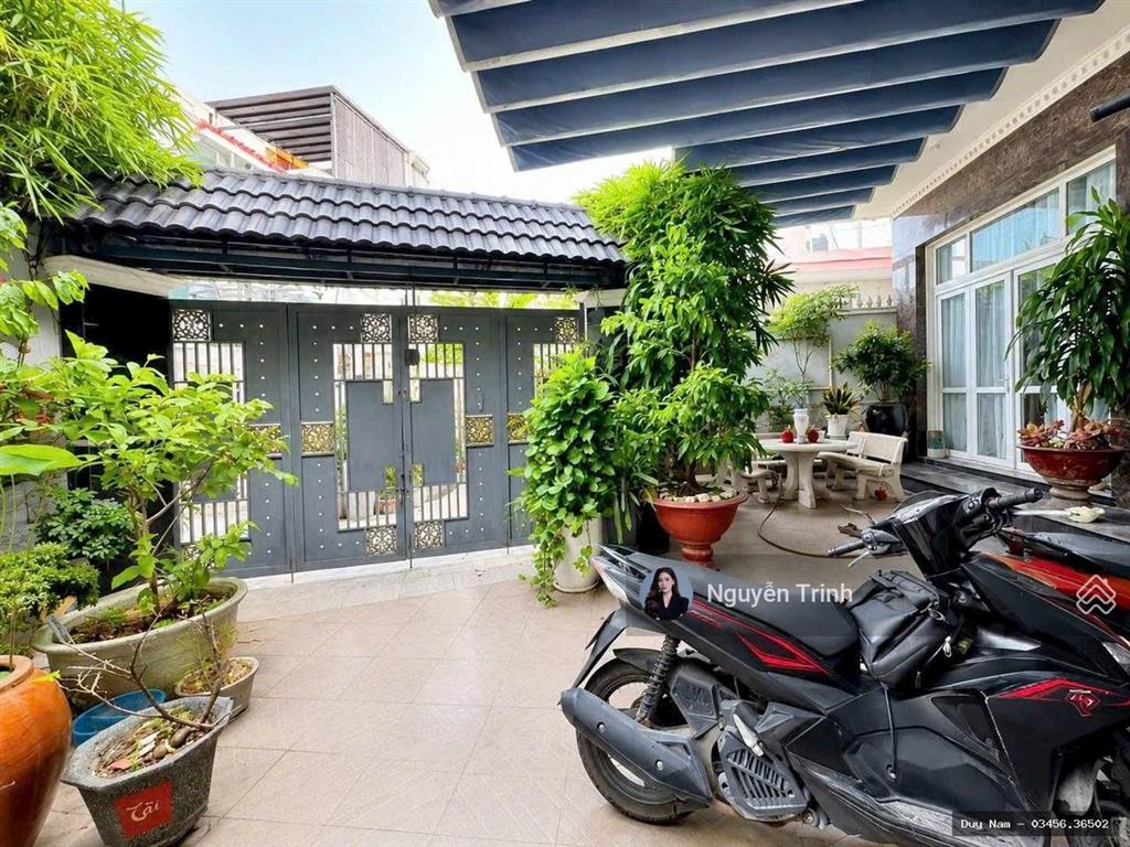 Biệt thự mini 3t, có sân vườn rộng rãi đường đặng văn bi, bình thọ, ngay trung tâm 170m2 ngang 8.6m