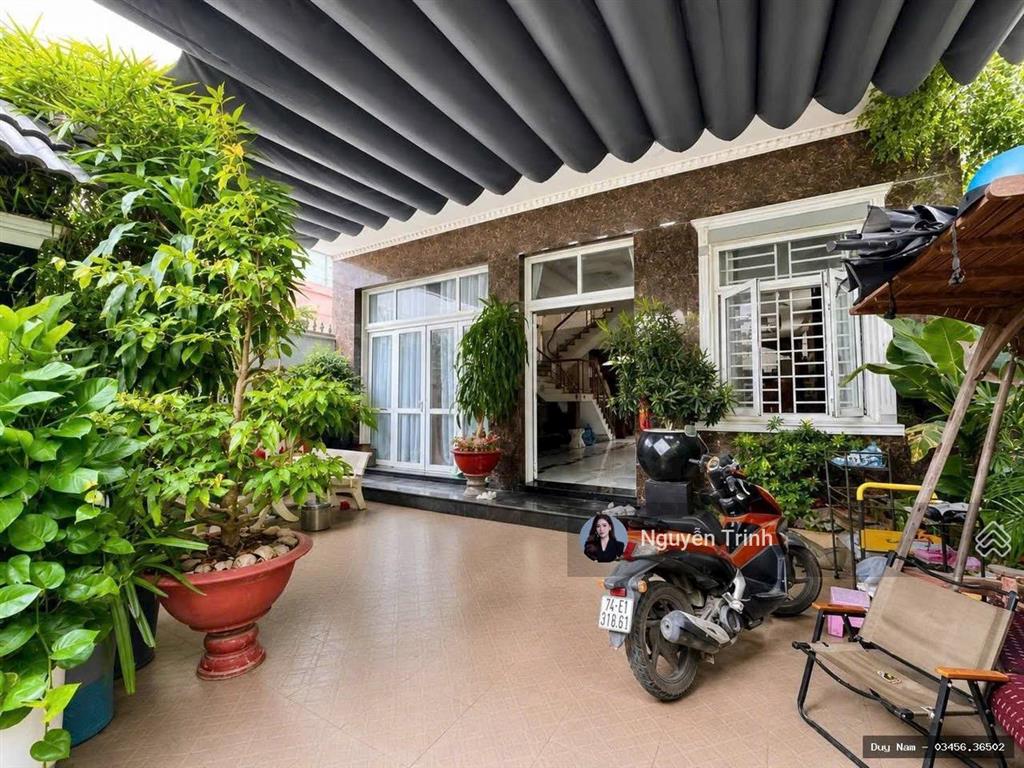 Biệt thự mini 3t, có sân vườn rộng rãi đường đặng văn bi, bình thọ, ngay trung tâm 170m2 ngang 8.6m