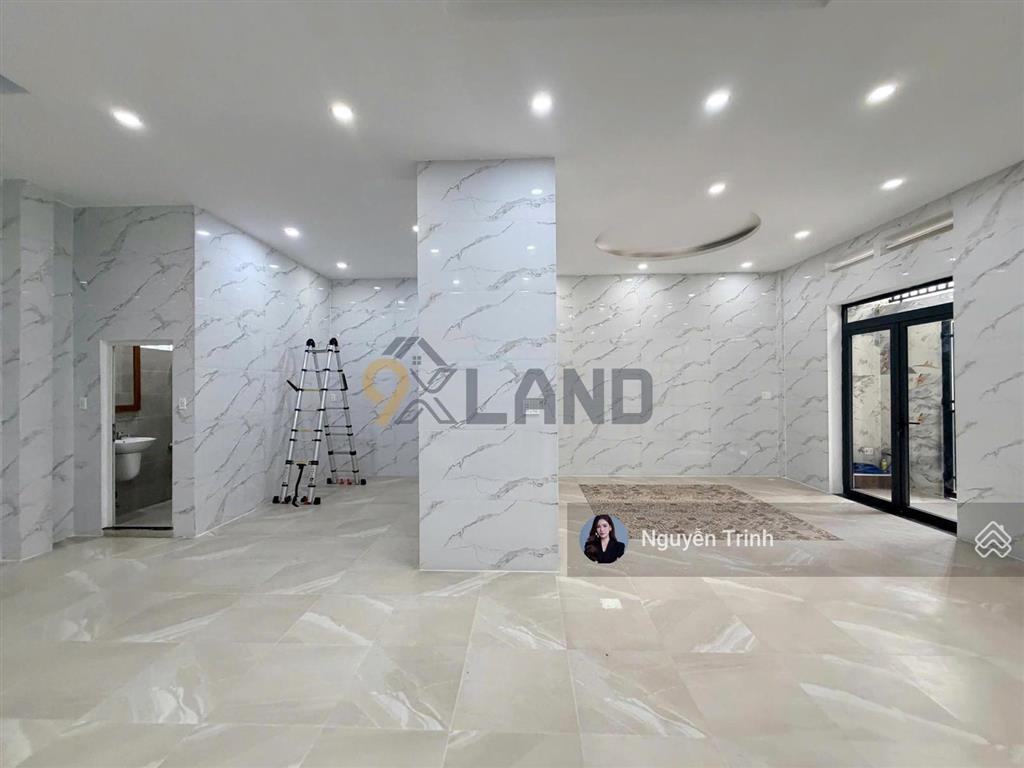 Bán gấp chdv cao cấp4 tầngdòng tiền 50tr/thgần đh cảnh sátkhu vipdân trídt 105m2 ngang 8.7m
