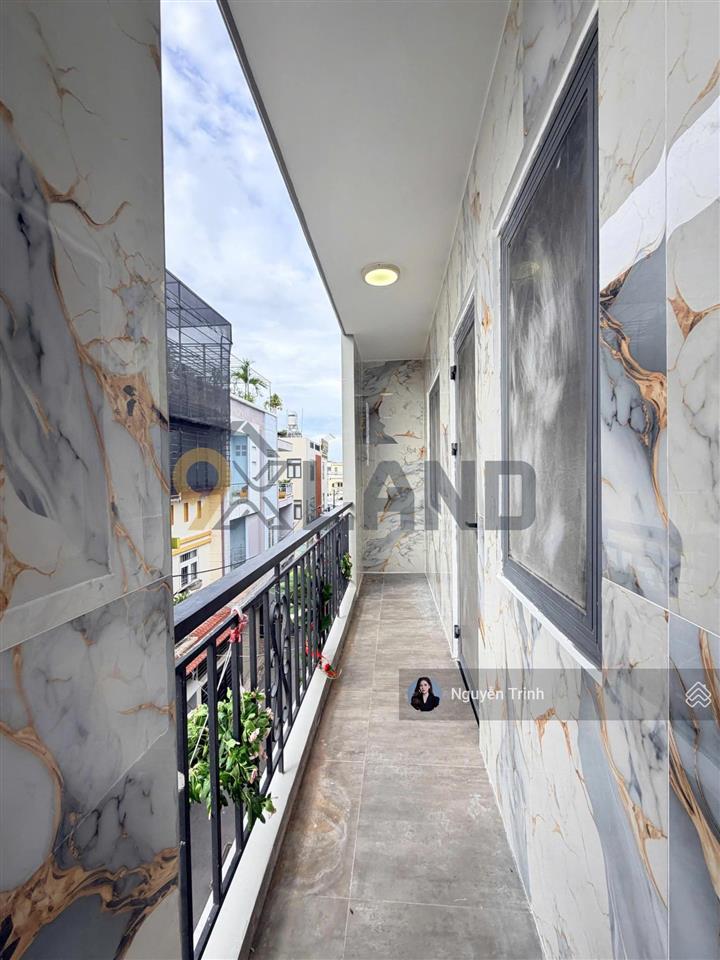 Bán gấp chdv cao cấp4 tầngdòng tiền 50tr/thgần đh cảnh sátkhu vipdân trídt 105m2 ngang 8.7m