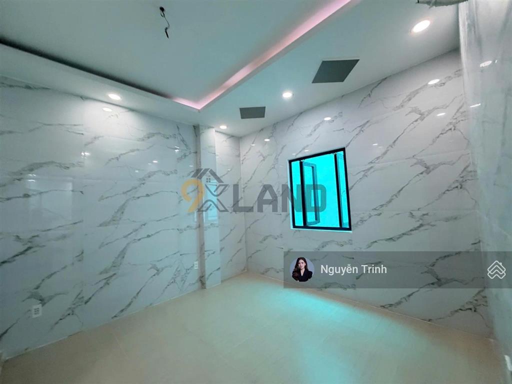 Bán gấp chdv cao cấp4 tầngdòng tiền 50tr/thgần đh cảnh sátkhu vipdân trídt 105m2 ngang 8.7m