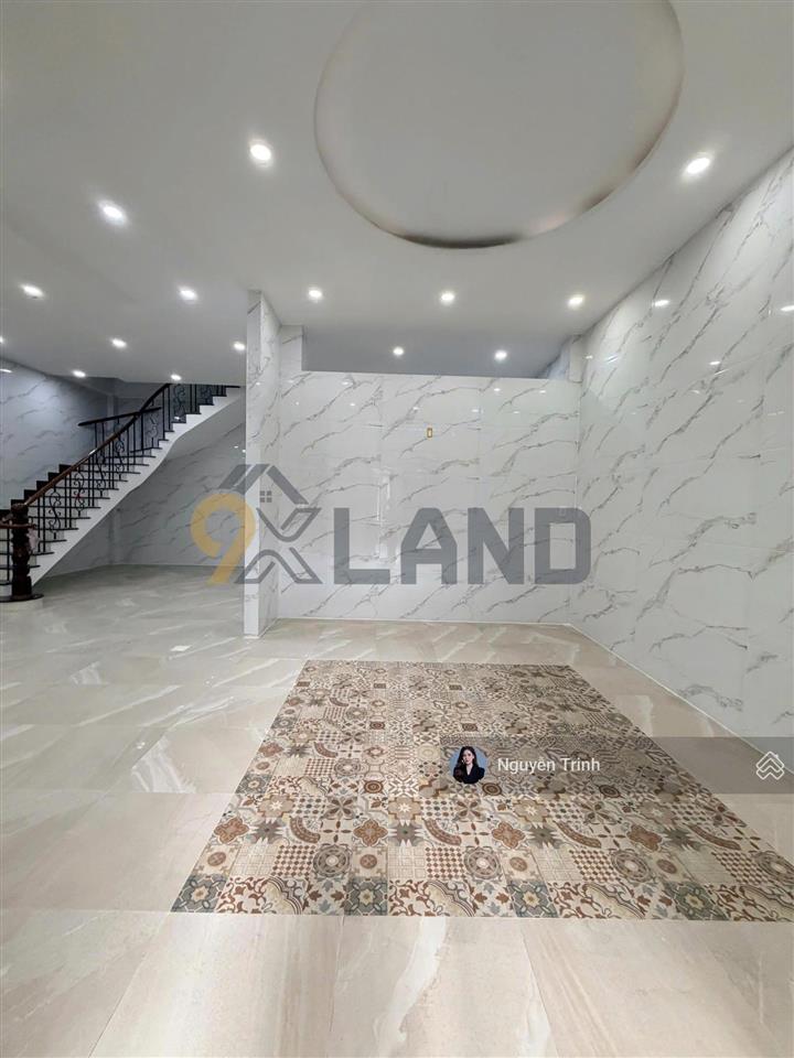 Bán gấp chdv cao cấp4 tầngdòng tiền 50tr/thgần đh cảnh sátkhu vipdân trídt 105m2 ngang 8.7m