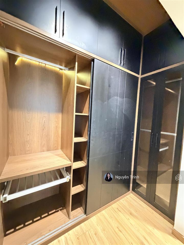 Nhà 3tầng xây kiên cố2mặt tiền trước sau cực thoáng ngay vincom thủ đứcđường thông ôtôdtsd 160m2