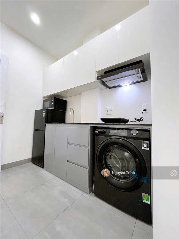 Bán chdv cao cấp 4 lầu đường ôtô thông, khu dân trí, cho thuê 90 triệu/tháng. dt 200m2 ngang 14m