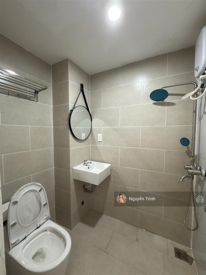 Bán chdv cao cấp 4 lầu đường ôtô thông, khu dân trí, cho thuê 90 triệu/tháng. dt 200m2 ngang 14m