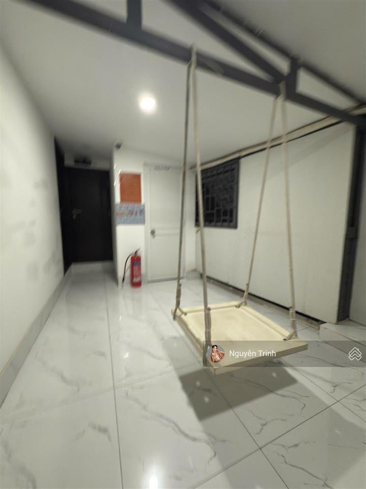 Bán chdv cao cấp 4 lầu đường ôtô thông, khu dân trí, cho thuê 90 triệu/tháng. dt 200m2 ngang 14m