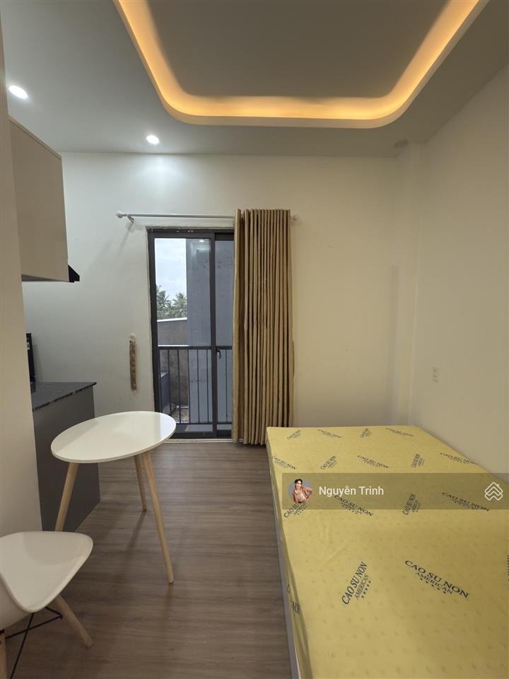 Bán chdv cao cấp 4 lầu đường ôtô thông, khu dân trí, cho thuê 90 triệu/tháng. dt 200m2 ngang 14m