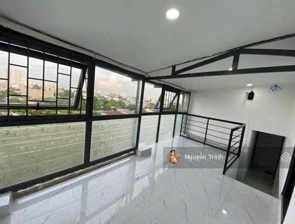 Bán chdv cao cấp 4 lầu đường ôtô thông, khu dân trí, cho thuê 90 triệu/tháng. dt 200m2 ngang 14m